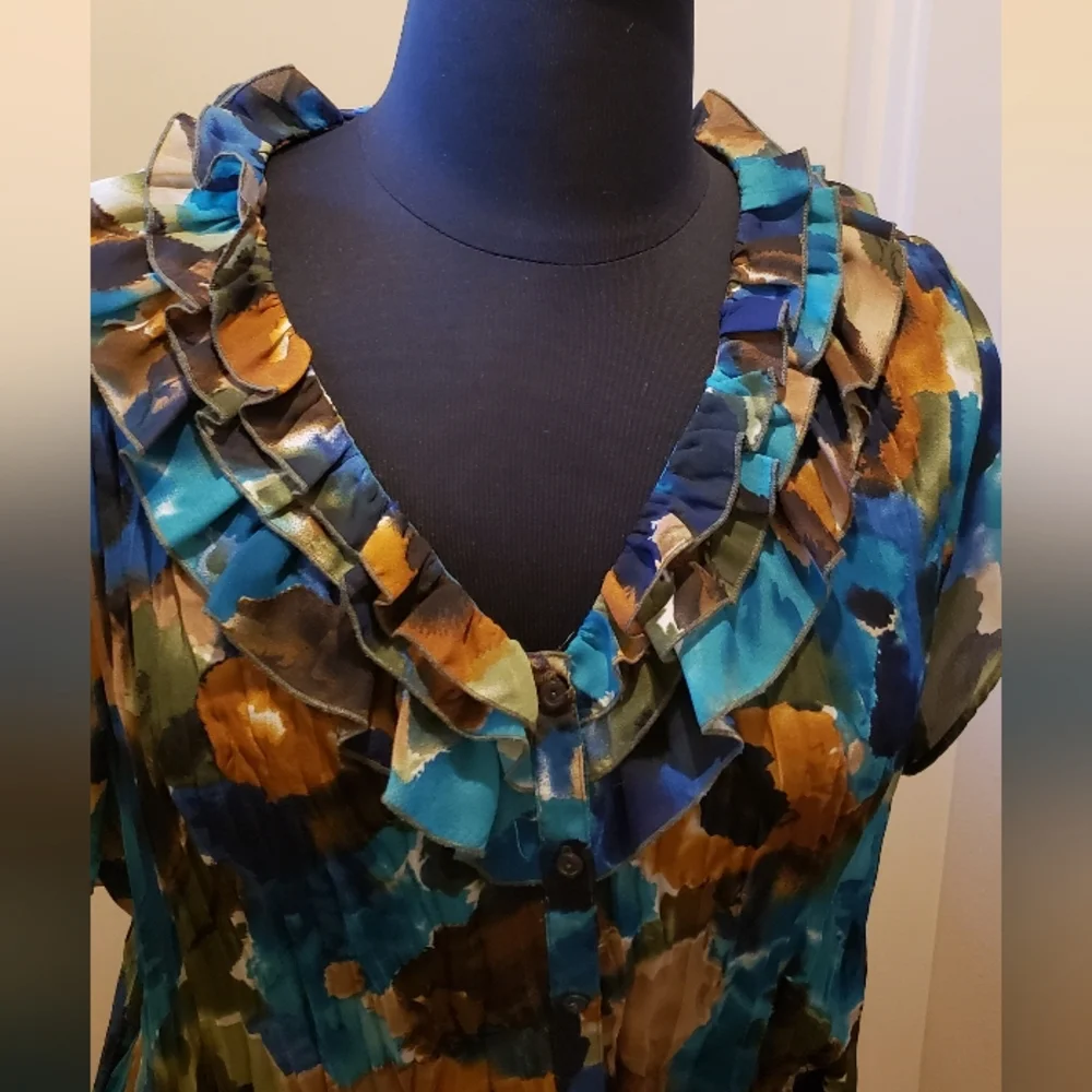 Sunny Leigh Multicolor Ruffle Blouse With Cap Sleeves